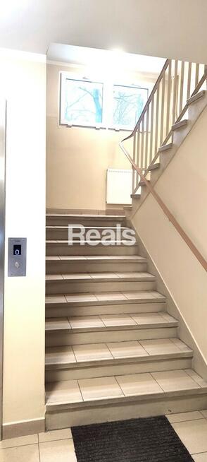 Kawalerka Muranów Śródmieście, balkon, komórka