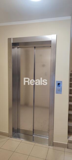 Kawalerka Muranów Śródmieście, balkon, komórka