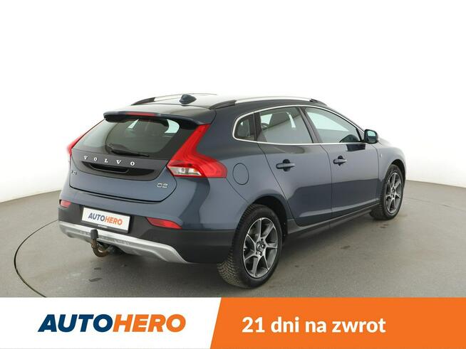 Volvo V40 Cross Country CrossCountry Ocean Race niski przebieg skóra navi PDC grzane fotele ha