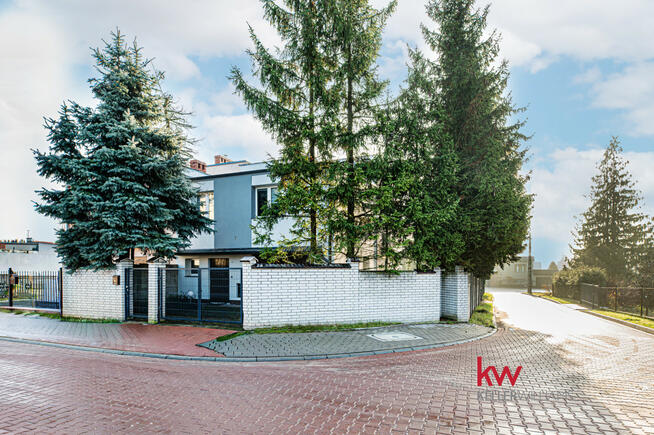 Dom Czerwonak, Zacisze