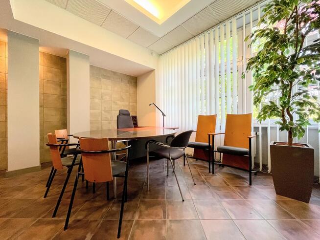 Lokal biurowo-usługowy ok. 24 m2 w Rzeszowie