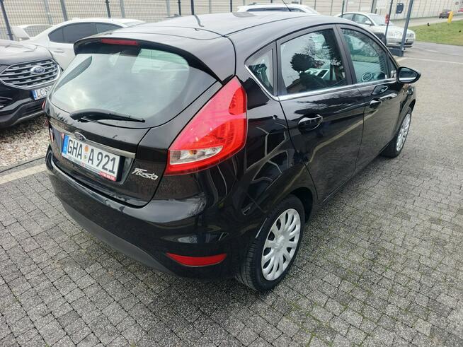Ford Fiesta Ślicznotka Titanium mały przebieg
