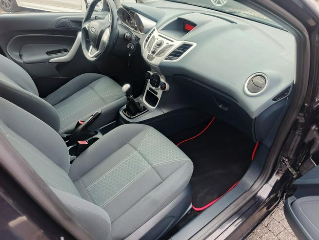 Ford Fiesta Ślicznotka Titanium mały przebieg