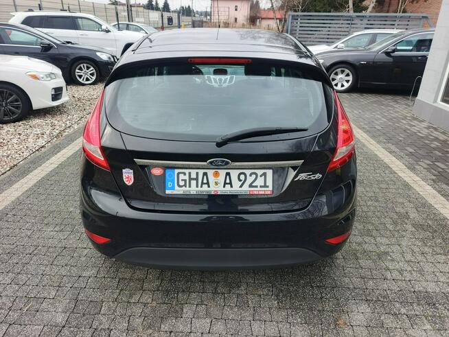 Ford Fiesta Ślicznotka Titanium mały przebieg