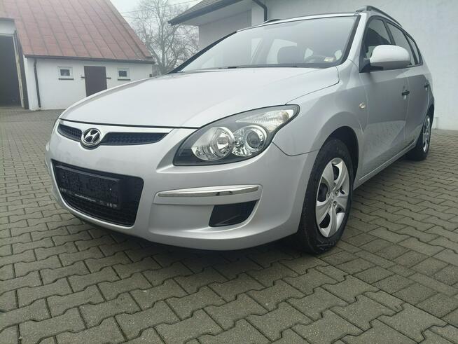 Hyundai i30 1,6crdi Hak.Parktronic.Klimatyzacja.EL.szyby x4.kredyt.OKAZJA