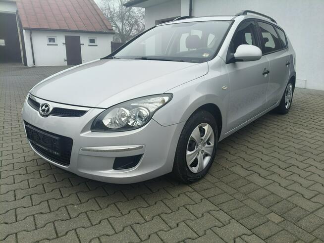 Hyundai i30 1,6crdi Hak.Parktronic.Klimatyzacja.EL.szyby x4.kredyt.OKAZJA