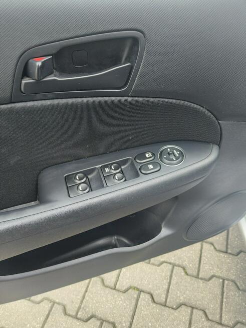 Hyundai i30 1,6crdi Hak.Parktronic.Klimatyzacja.EL.szyby x4.kredyt.OKAZJA