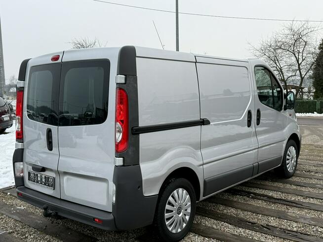 Opel Vivaro *super stan*doinwestowany*klima*z Niemiec*