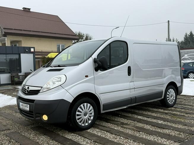 Opel Vivaro *super stan*doinwestowany*klima*z Niemiec*
