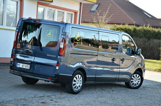 Renault Trafic 1,6dci 9 osób winda Dla osoby niepełnosprawnej