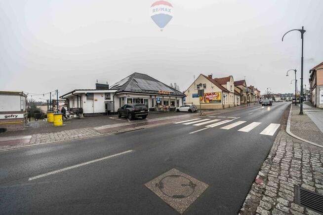 BUDYNEK USŁUGOWO BIUROWY W MUROWANEJ GOŚLINIE