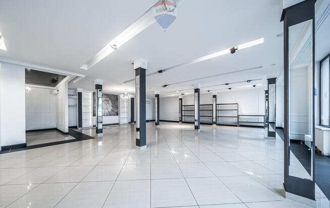 ZNAKOMICIE POŁOŻONY LOKAL UŻYTKOWY W SUCYM LESIE