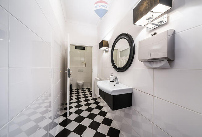 ZNAKOMICIE POŁOŻONY LOKAL UŻYTKOWY W SUCYM LESIE