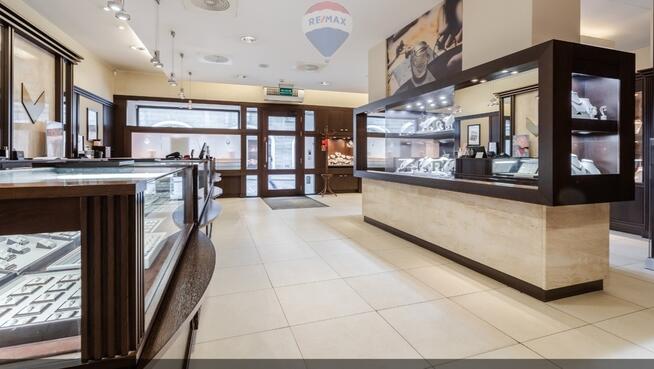 LOKALHANDLOWO-USŁUGOWY STARE MIASTO PADEREWSKIEGO