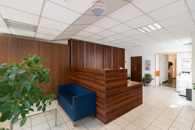 Kaźmierz, dom na firmę, parking, duży potencjał