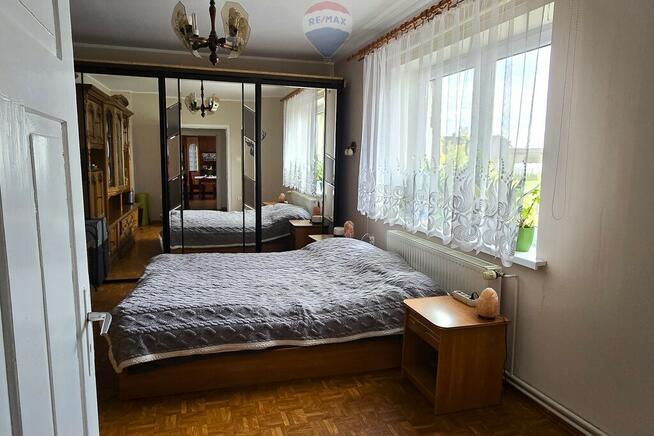 Dom z zabudowaniami gospodarczymi, duża działka