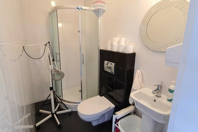 Ekonomiczny dom + usługi, świetna lokalizacja