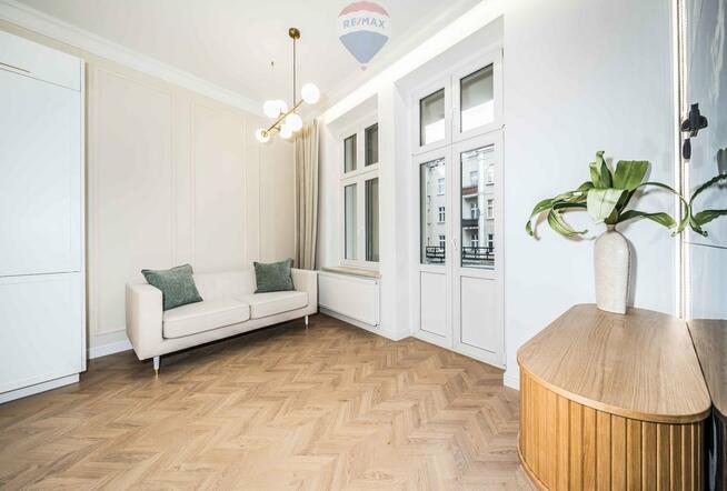 Ładne mieszkanie urządzone kamienica balkon Wilda