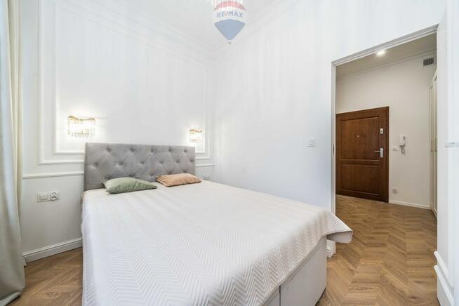 Ładne mieszkanie urządzone kamienica balkon Wilda