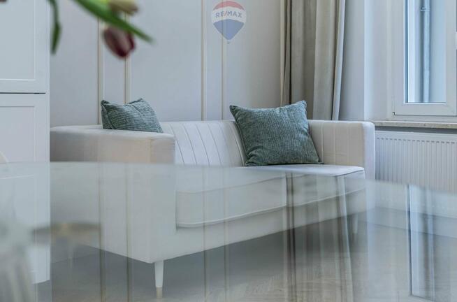 Ładne mieszkanie urządzone kamienica balkon Wilda