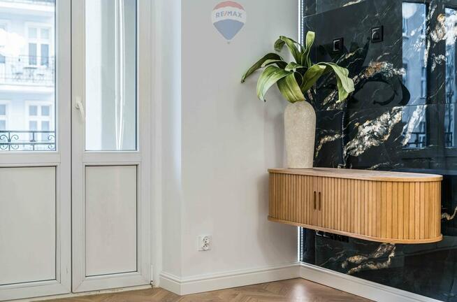 Ładne mieszkanie urządzone kamienica balkon Wilda