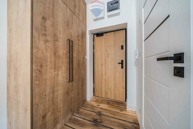 Ładna kawalerka kamienica winda Stare Miasto