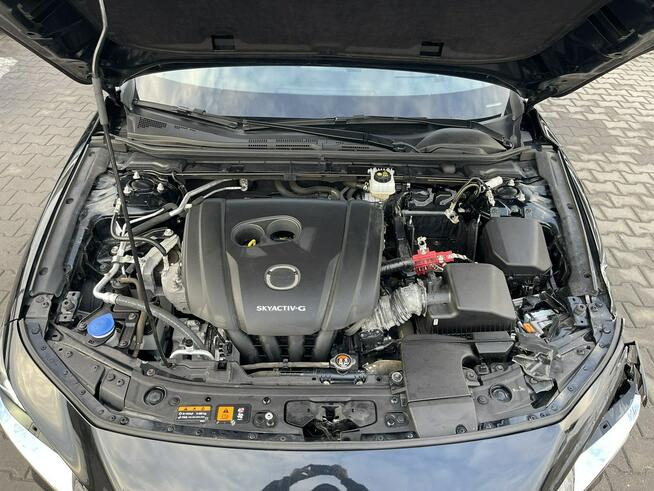 Mazda 3 mHEV Podgrzewanie Kamera Klimatronik BOSE 186KM