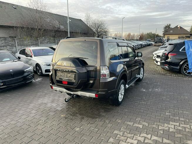 Mitsubishi Pajero Automat 4x4 Skóra Klimatronik Kamera HAK 190KM