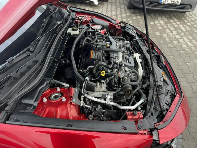 Mazda 3 mHEV Automat Podgrzewanie Kamera Klimatronik: 2 strefy 186KM