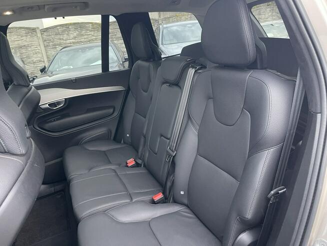 Volvo XC 90 Ultimate Bright B5 AWD 7osobowy Kamery360 Pamięć Hak 235KM