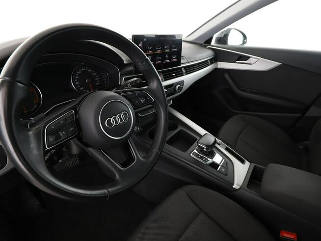 Audi A4 mHEV S-Tronic full LED navi klima auto grzane fotele czujniki parkowan