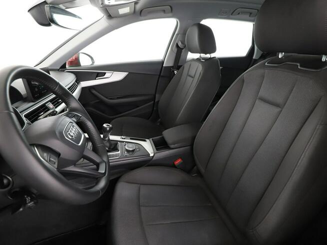 Audi A4 navi klima auto kamera i czujniki parkowania full LED