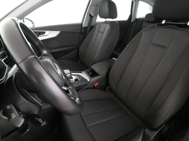 Audi A4 mHEV S-Tronic full LED klima auto virtual cocpit navi grzane fotele ka