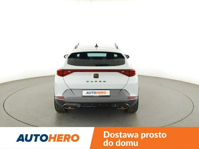 Cupra Formentor FV23% PHEV full LED navi klima auto virtual cocpit grzame fotele