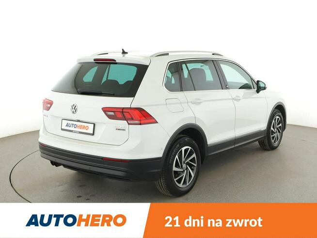 Volkswagen Tiguan 4x4 DSG navi klima auto grzane fotele czujniki parkowania