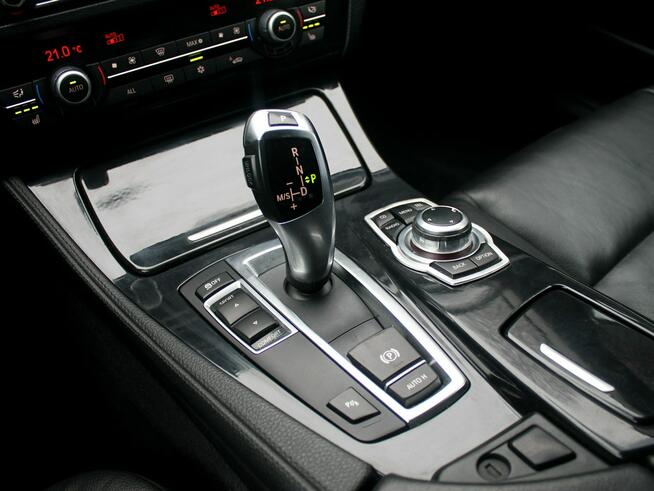 BMW 520 F10 F11 2.0 D 184 KM Automat BIXENON Skóra DUŻA Nawigacja SERWIS !