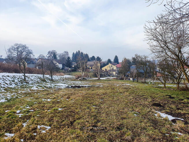 Działka budowlana 17 arów w Kocmyrzowie