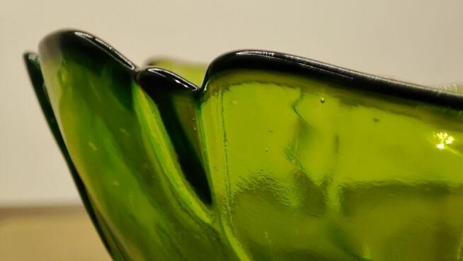 Miska szklana - liść kapusty, szkło barwione Vintage