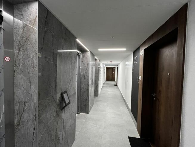 Elegancki Apartament na 11 piętrze / (First Tenant) - Wola