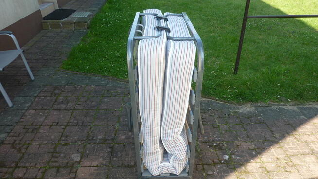 Składane łóżko polowe (turystyczne) z materacem.Stan b.dobr