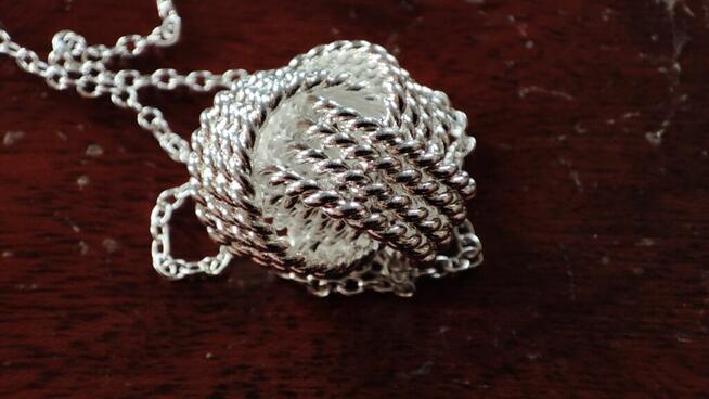 Komplet oryginalnej biżuterii - wisiorek+kolczyki