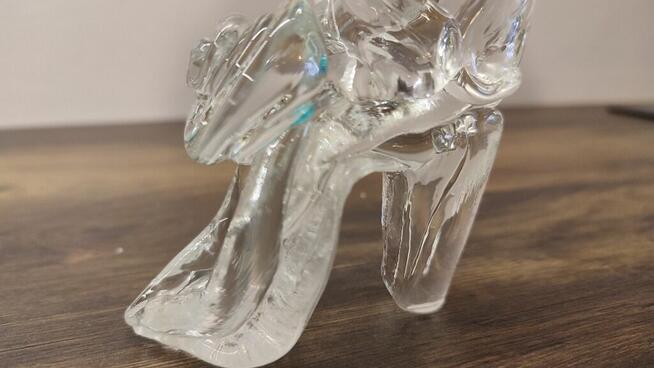 Serwetownik szklany w kształcie bucika - lata 70