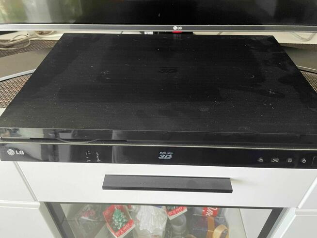 Odtwarzacz Blu-Ray LG HR925N z nagrywarką i tunerem DVB