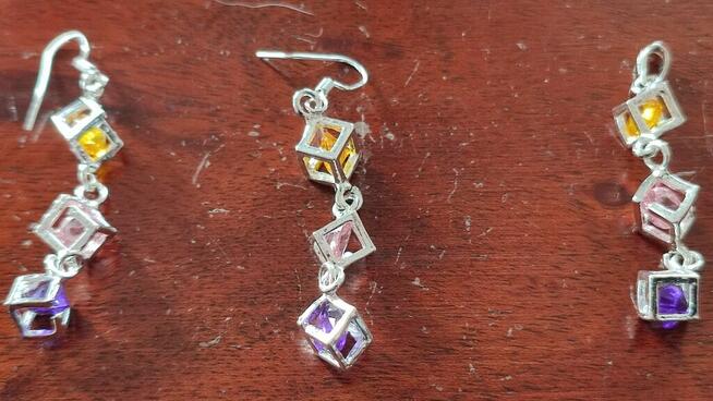 Komplet oryginalnej biżuterii_1 -wisiorek+kolczyki