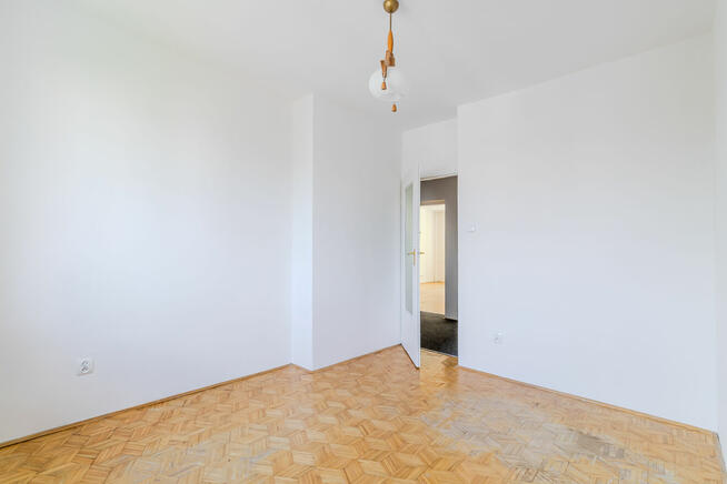 Sprzedam mieszkanie trezypokojowe Mokotów (Sadyba)