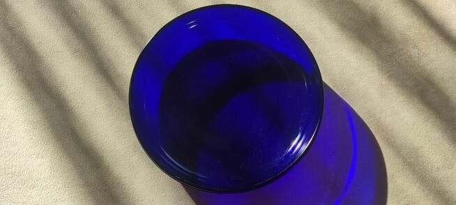 Talerz, salaterka, patera - szkło barwione, kobaltowe
