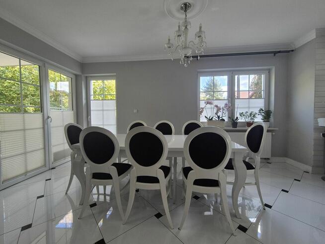 Stół rozkładany 100 x 200/400cm z krzesłami