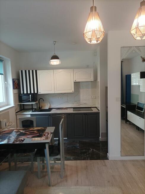 ekstra 2 pok. 42m2 balkon 17 m2 , nowe garaż