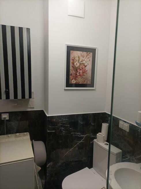 ekstra 2 pok. 42m2 balkon 17 m2 , nowe garaż