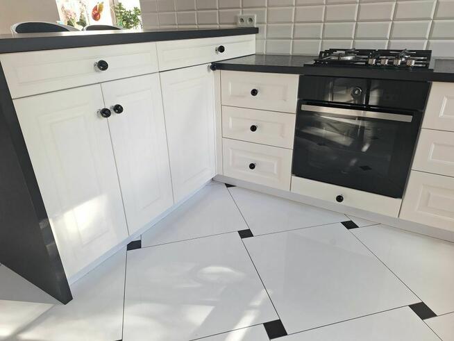 Piękna kuchnia, kompletna - sprzęt agd i meble - SYSTEM BLOOM